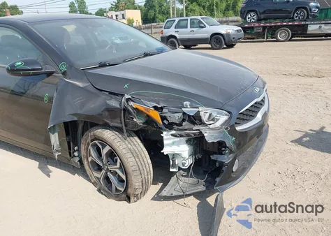 2021 Kia Forte Lxs z USA, uszkodzony, nr VIN 3KPF24AD6ME317419